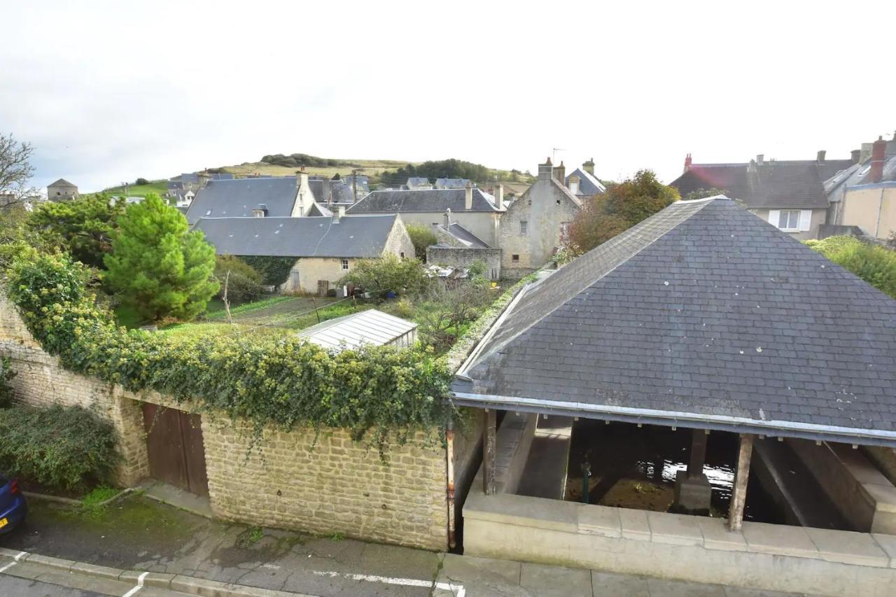 Le Bateau Lavoir Port-en-Bessin-Huppain Exterior foto